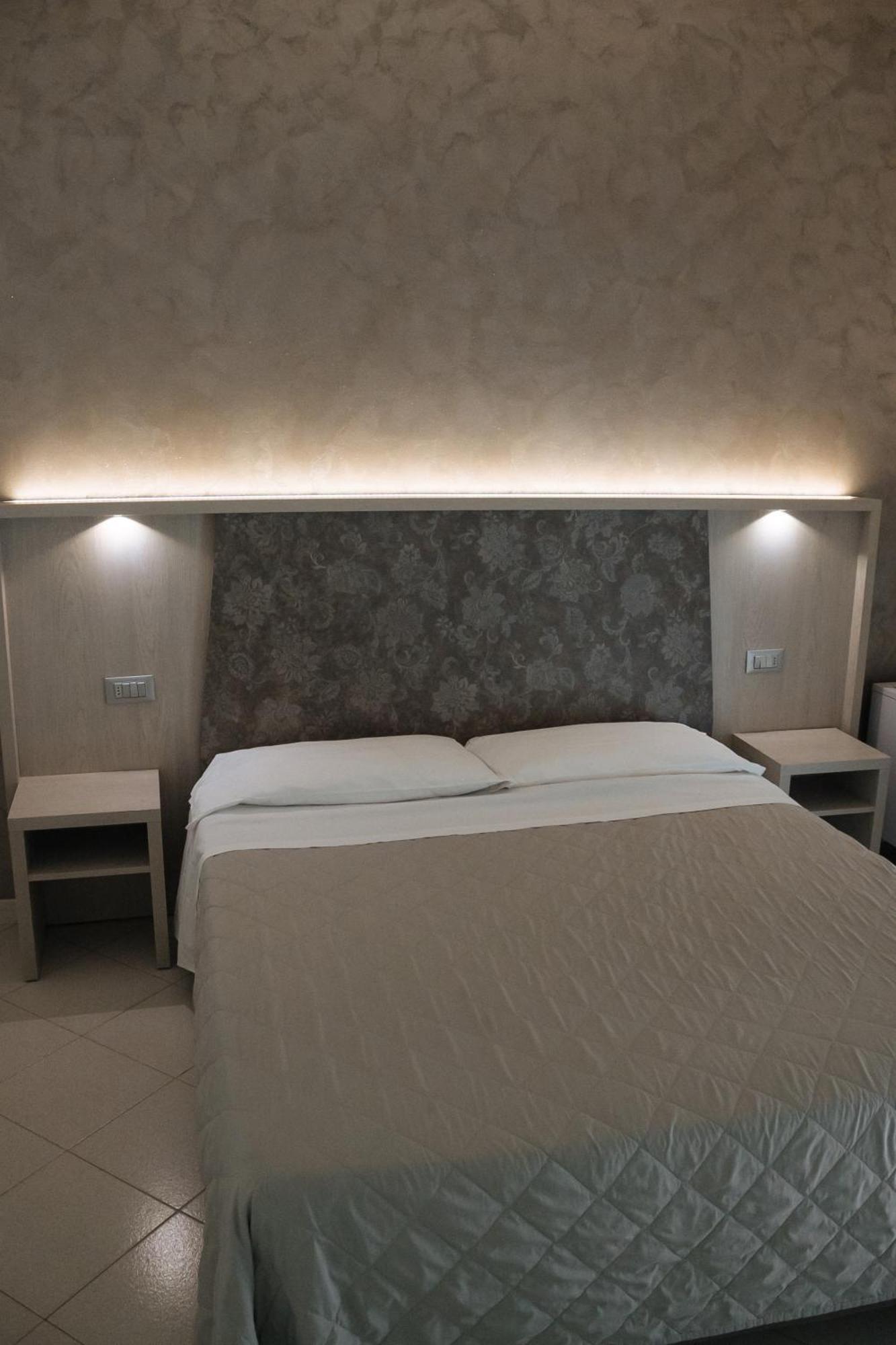 Gabbiano Apartments 리미니 외부 사진